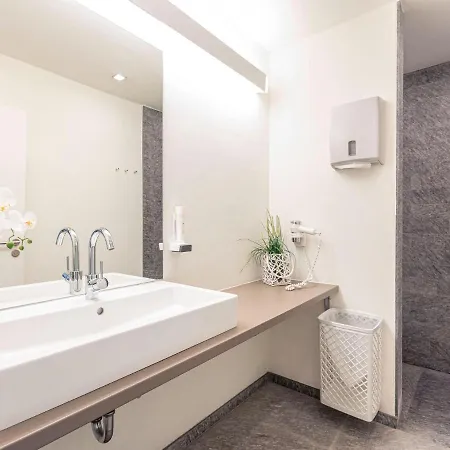Swanky In Near Slopes With 2 Sauna